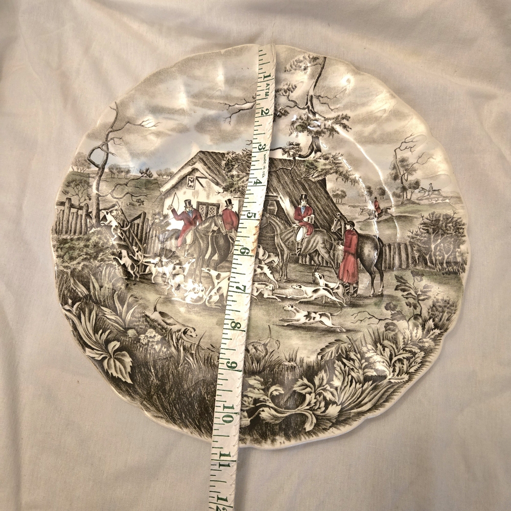 Vintage Equestrian Hunt Scene Plate. - Picture 5 of 5
